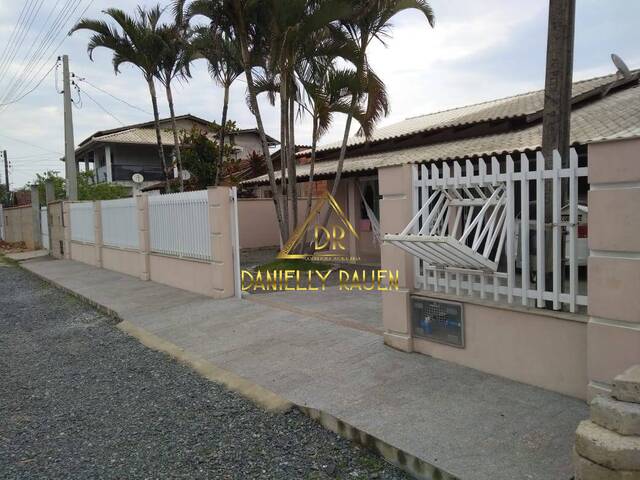 Venda em Armação - Penha
