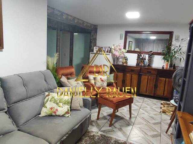 Casa para Venda em Penha - 4